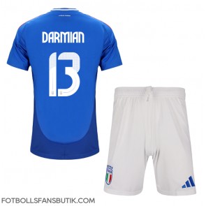 Italien Matteo Darmian #13 Replika Hemmatröja Barn EM 2024 Kortärmad (+ Korta byxor)